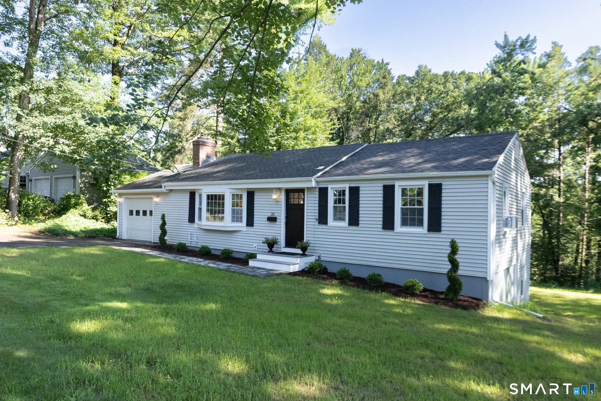 33 Carver Circle, Simsbury