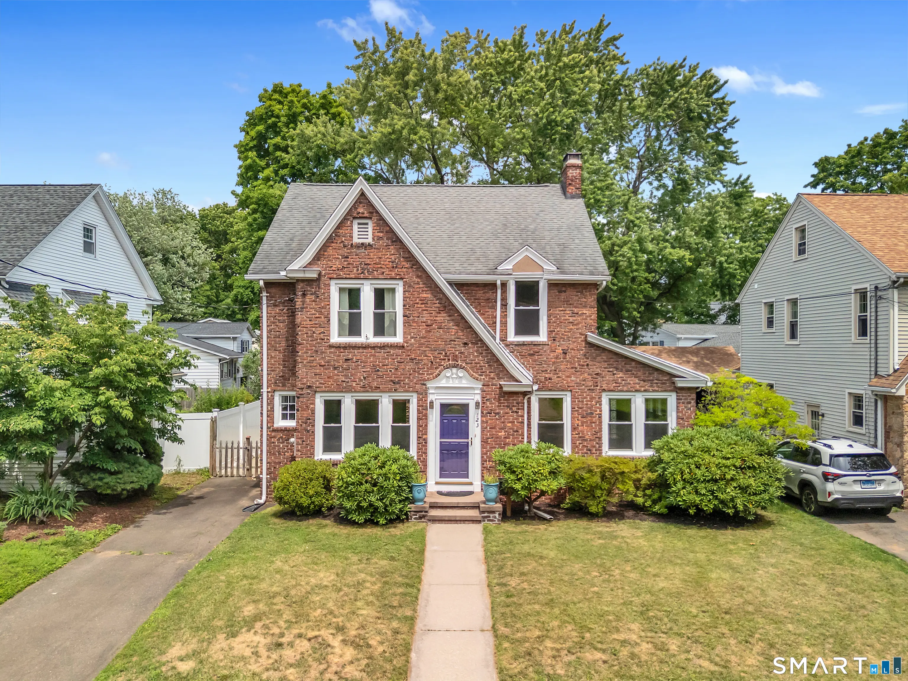 123 Treadwell Street, Hamden