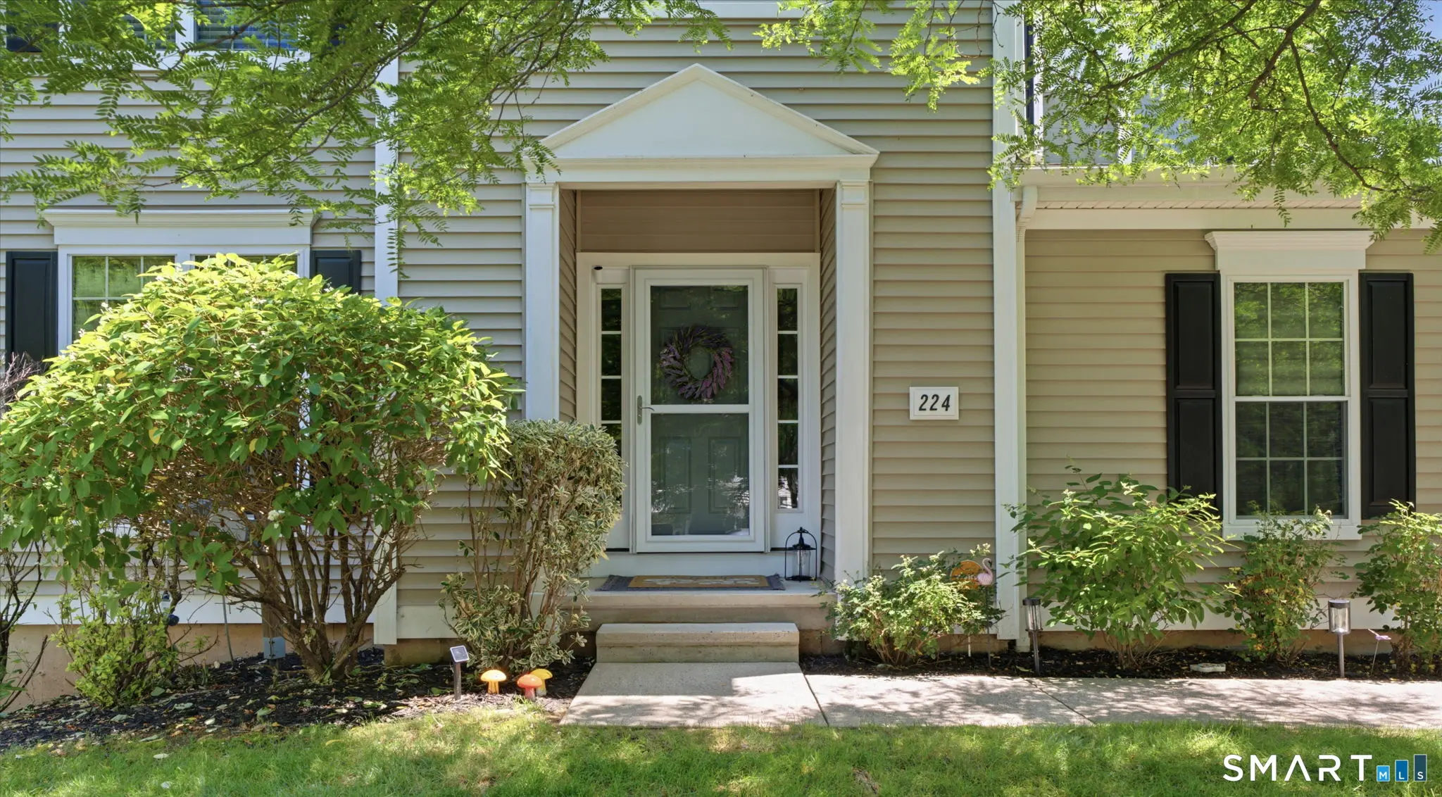 224 Sterling Drive, Newington