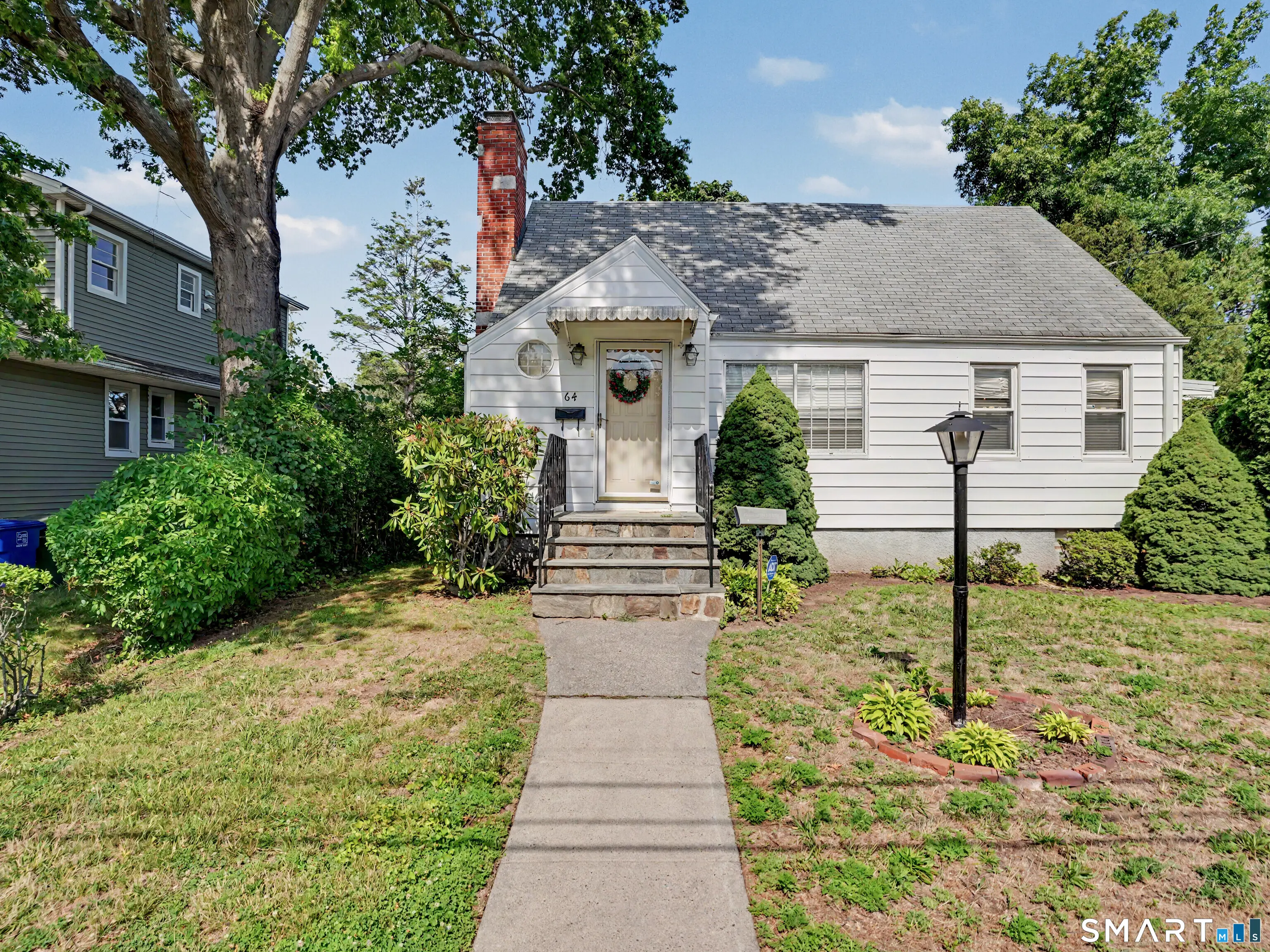 64 Breyer Avenue, Bridgeport