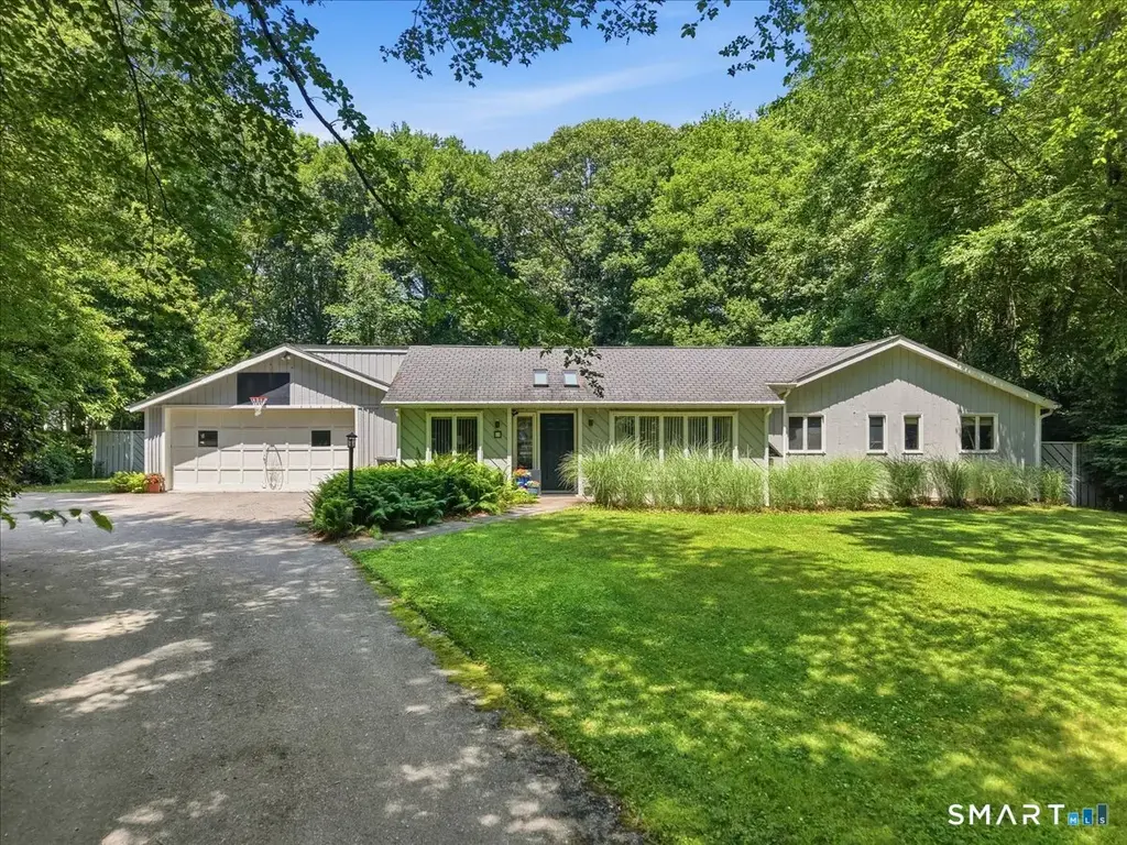 15 Mitchell Drive, East Lyme