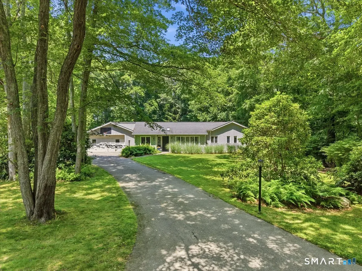 15 Mitchell Drive, East Lyme