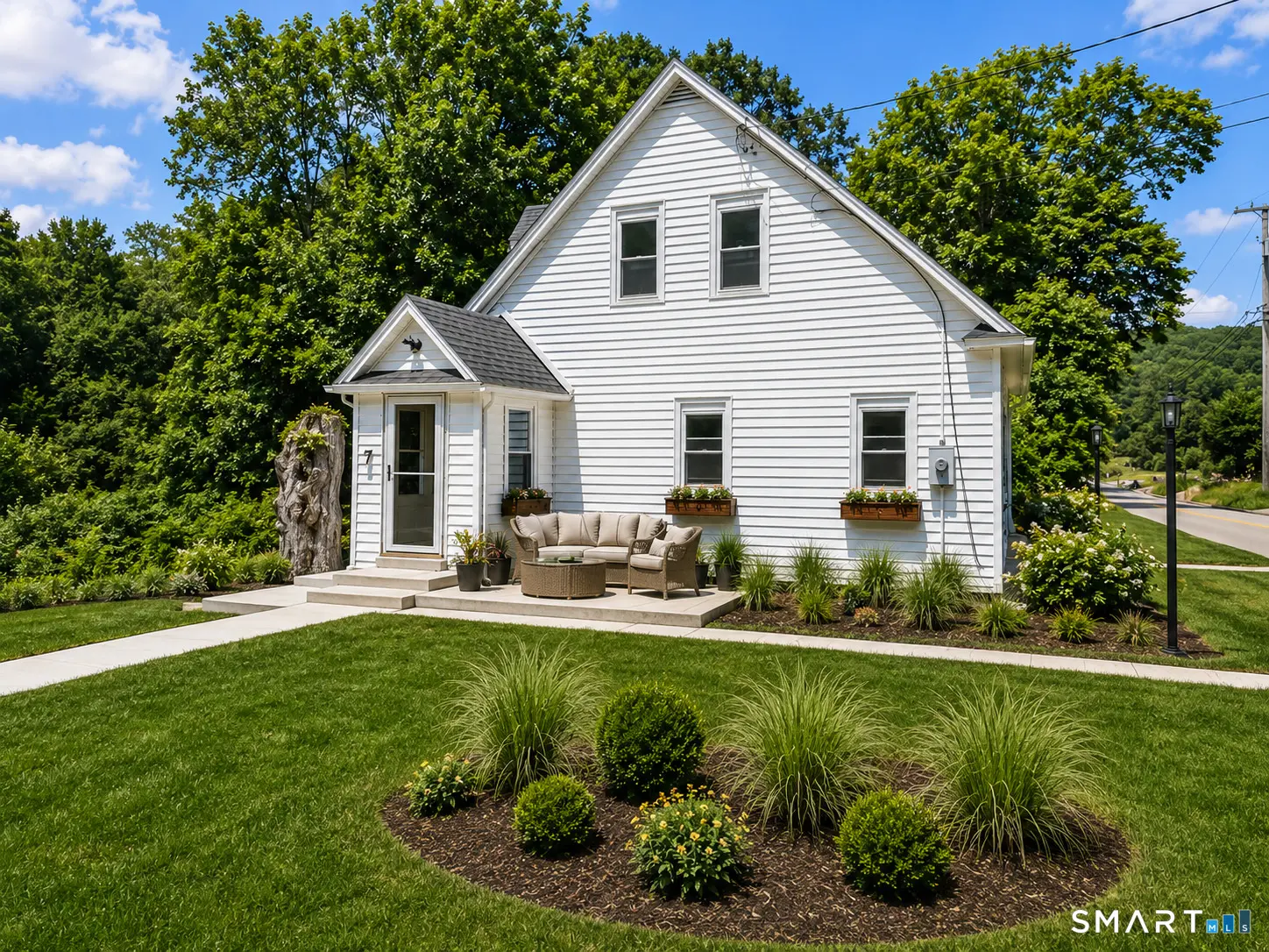 52 Walnut Hill Road, East Lyme