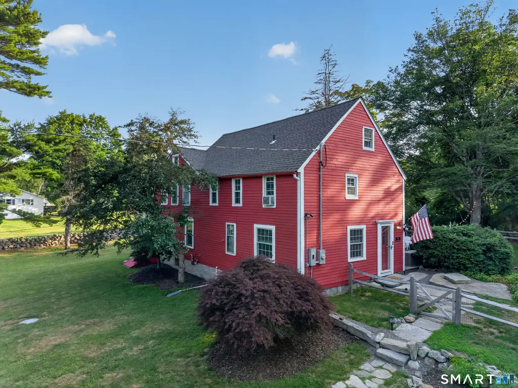 397 Colonel Ledyard Highway, Ledyard