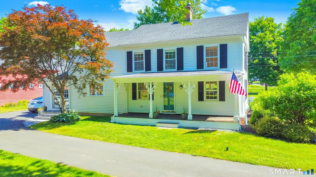 309 North Grand Street, Suffield