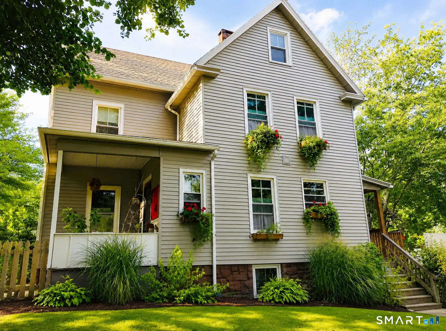 598 High Street, Middletown
