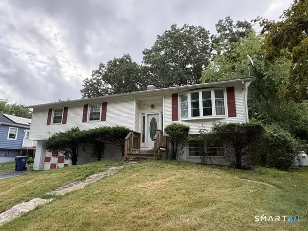 249 Malcolm Road, West Haven