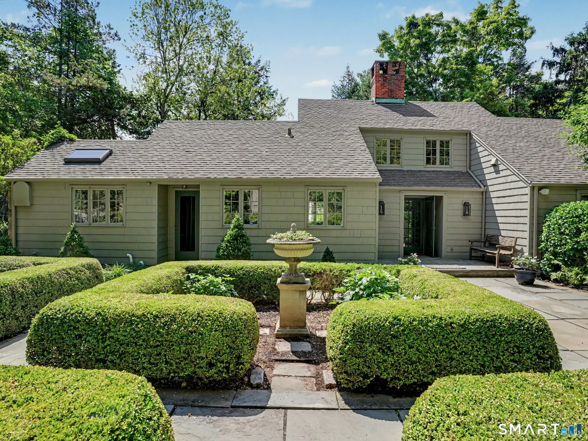 4 Hidden Hill Road, Weston