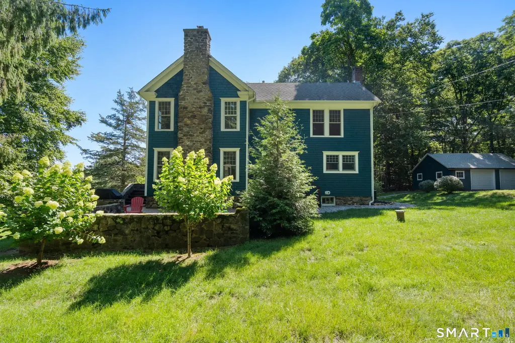 170 Southeast Road, New Hartford