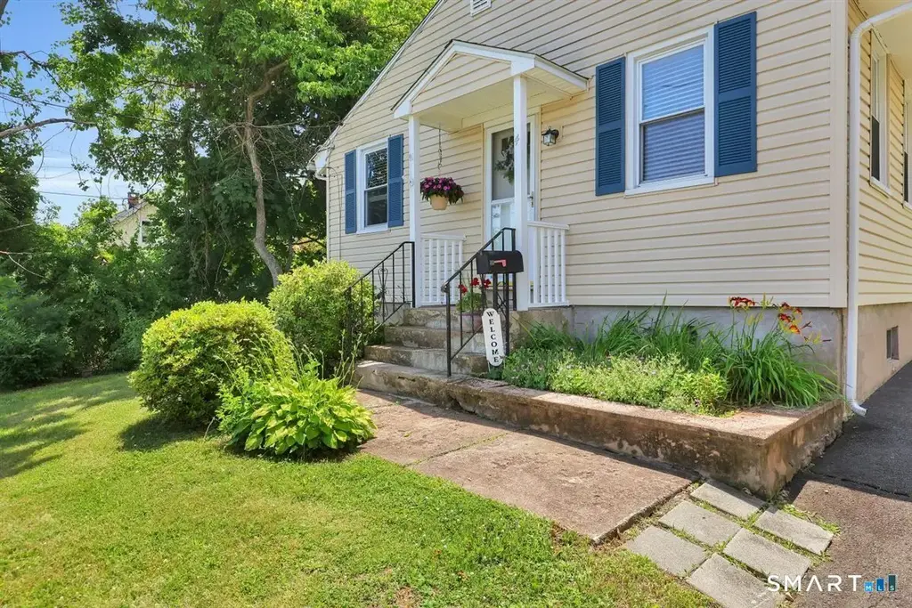 4 Crown Street, Middletown