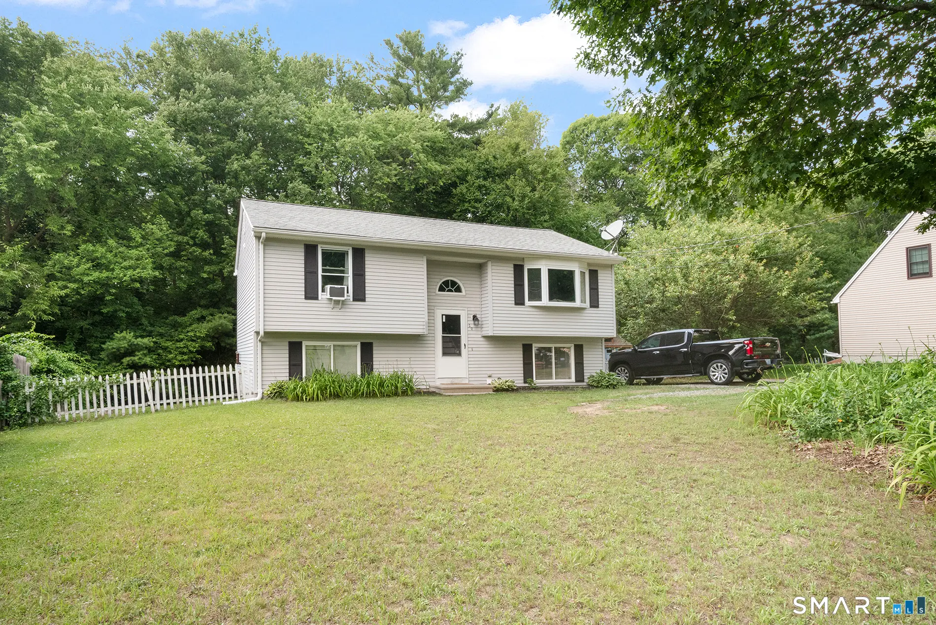 19 Thompson Pike, Killingly