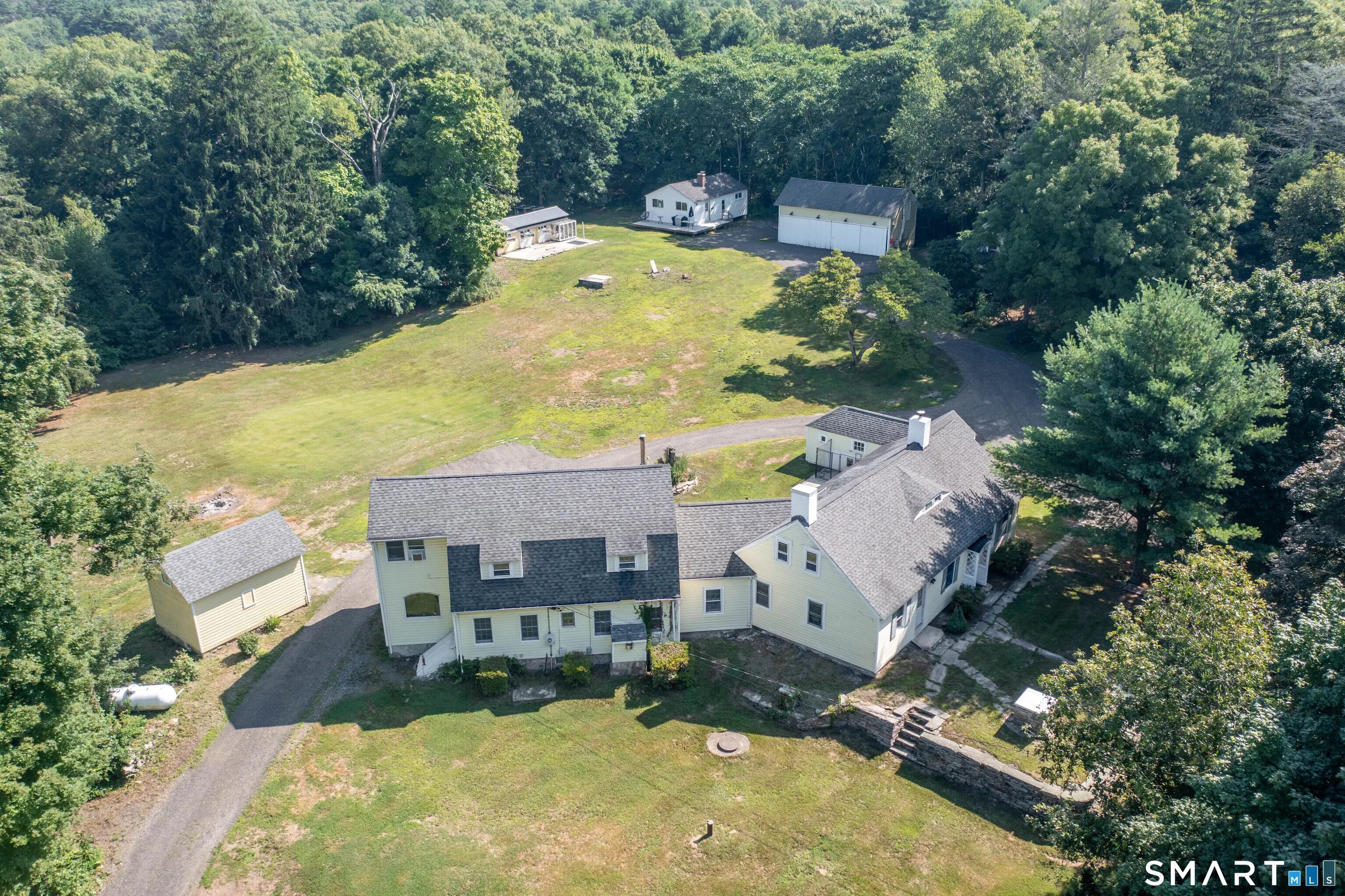 1530 Hartford Pike, Killingly