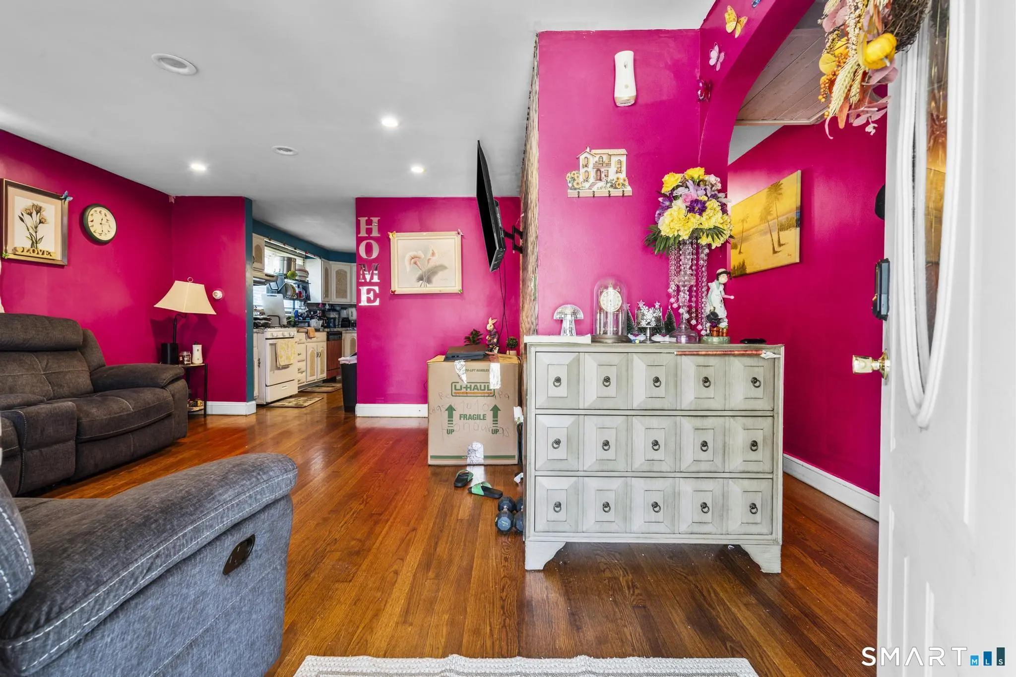 60 Manor Avenue, Waterbury