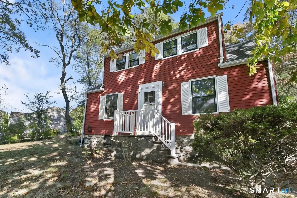 105 Southworth Street, Milford