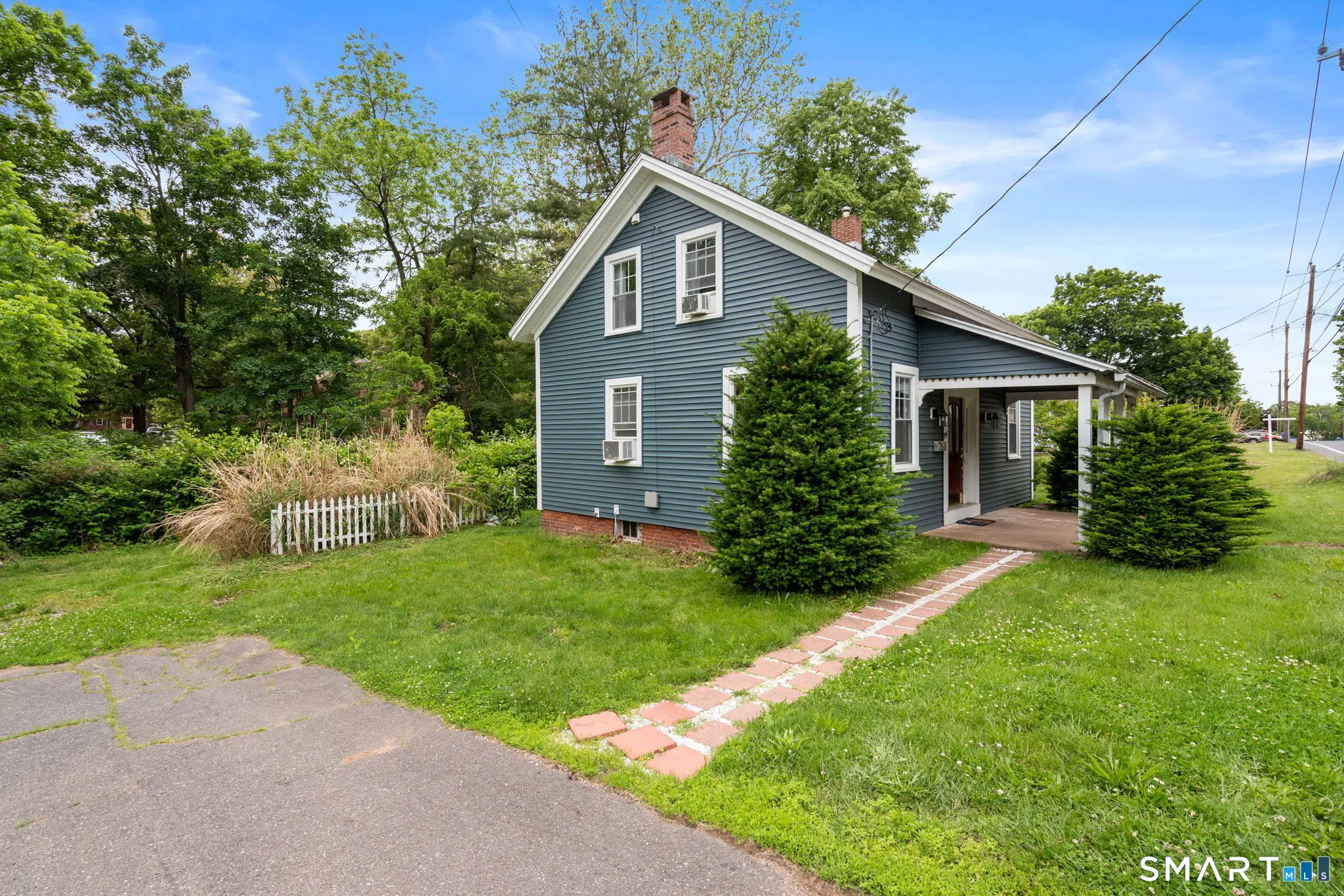 264 Charter Oak Street, Manchester