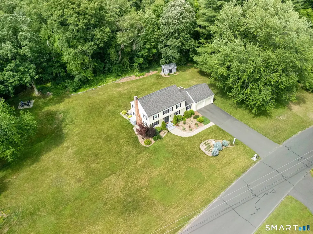 4 Lincoln Lane, Simsbury
