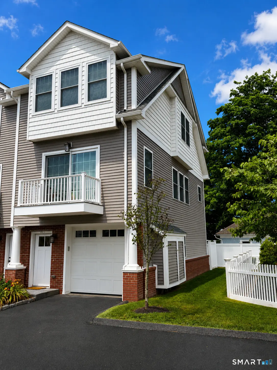 25 Naubuc Avenue 5, Glastonbury