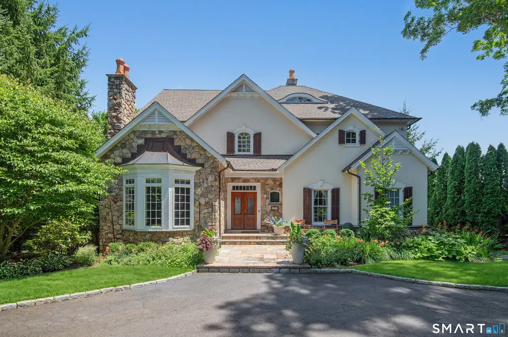 152 High Ridge Avenue, Ridgefield