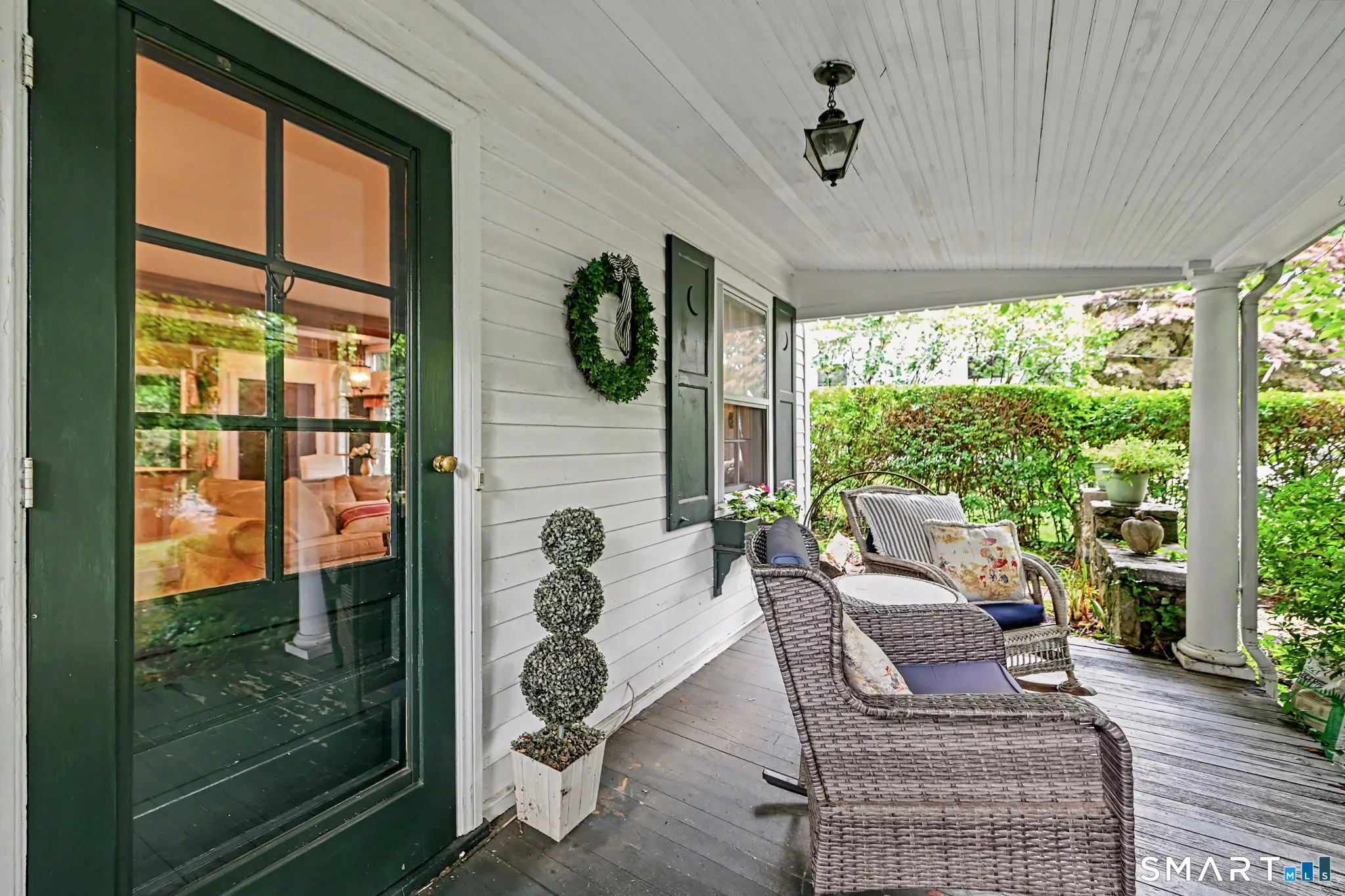 33 Center Drive, Greenwich