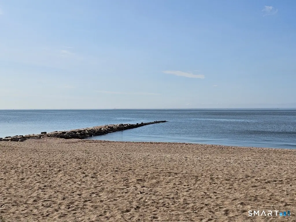 225 West Walk 225, West Haven