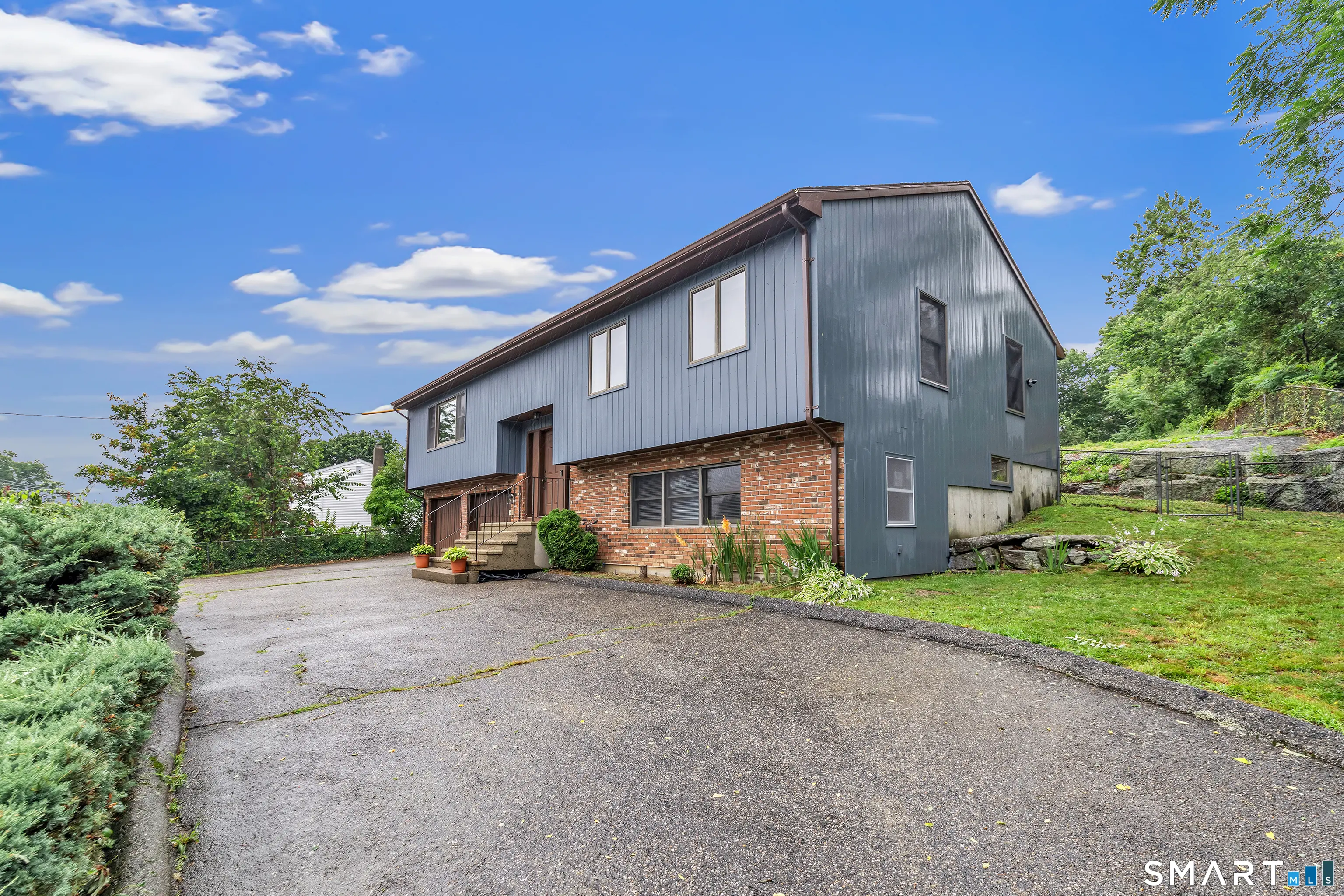 9 Benz Street, Ansonia