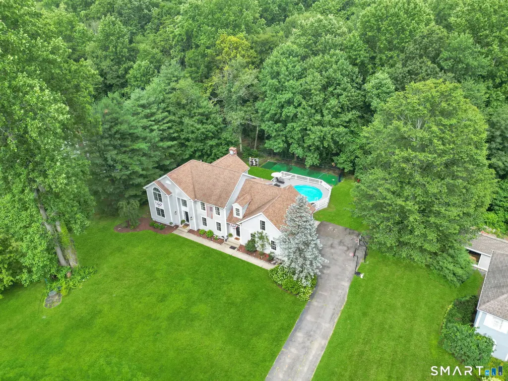 16 Founders Way, Monroe