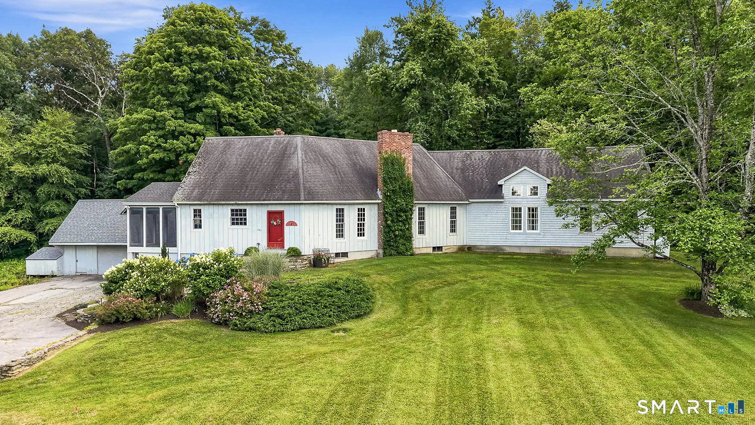 496 Center Road, Woodstock