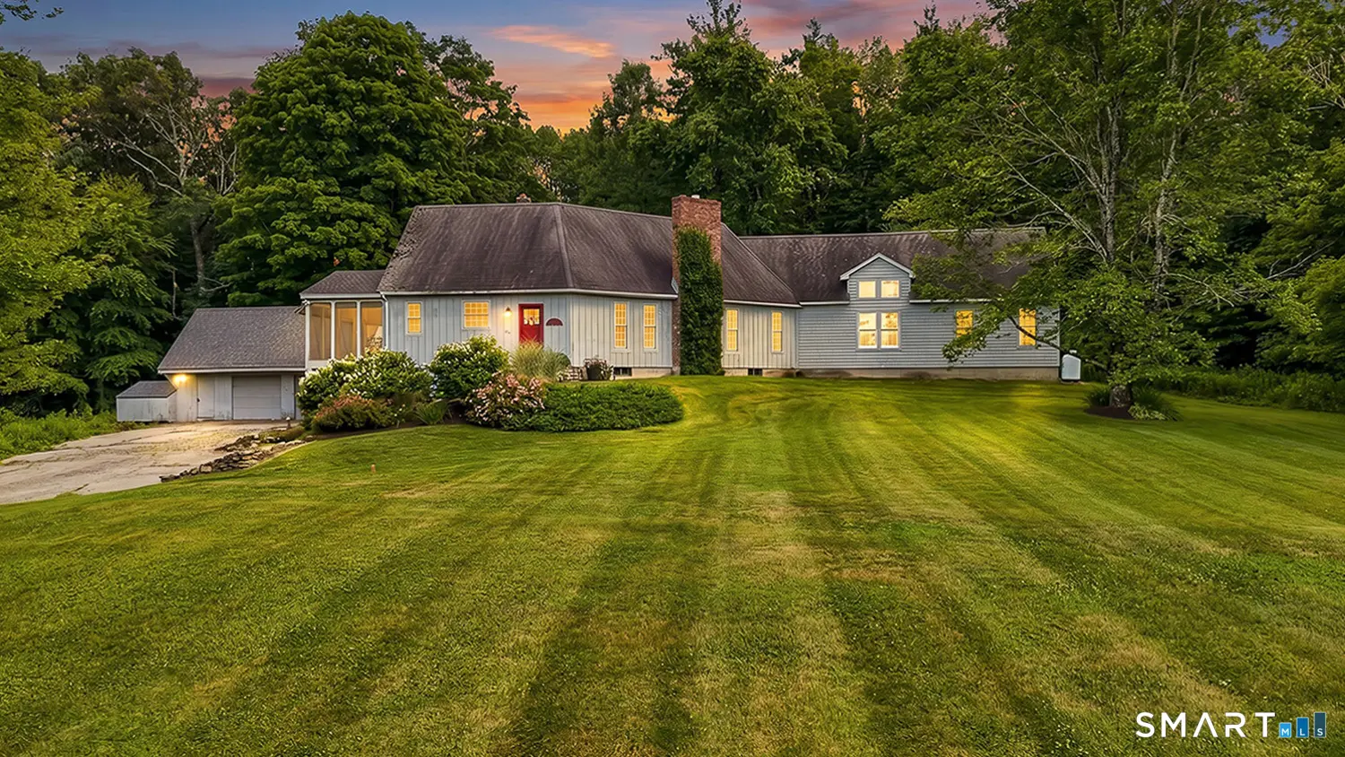 496 Center Road, Woodstock