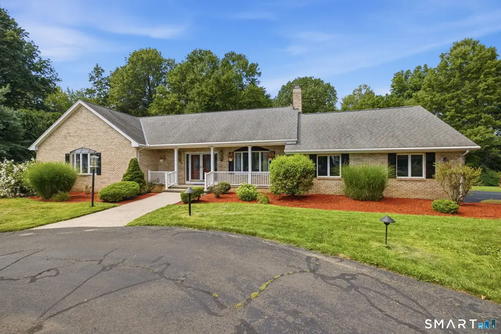 115 Somerwynd Lane, Suffield