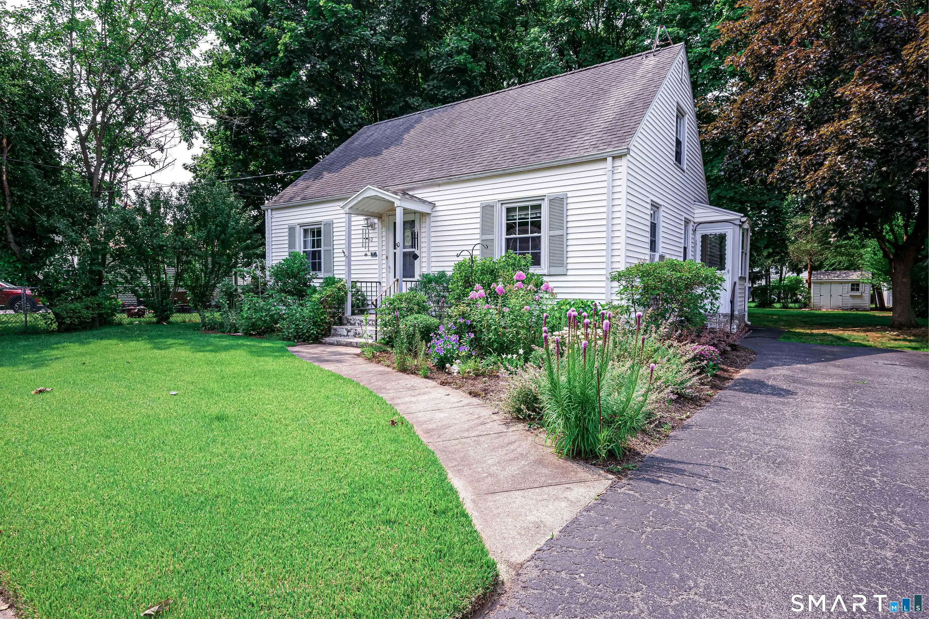 50 Albert Road, Hamden