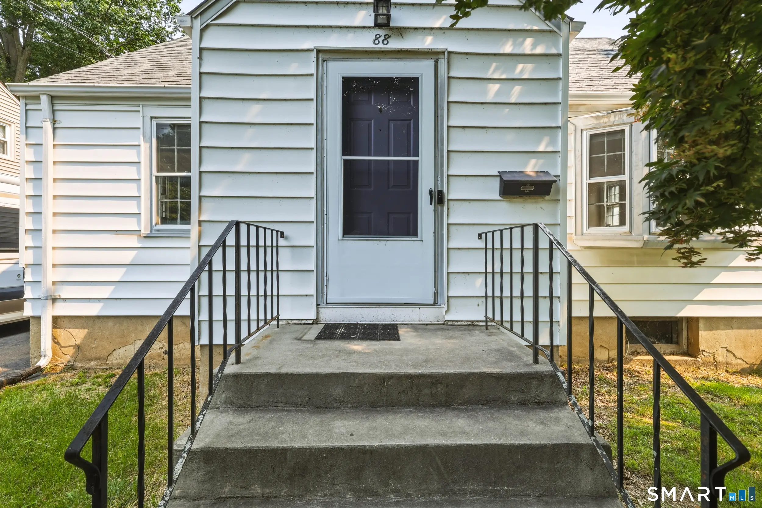 88 Englewood Avenue, West Hartford