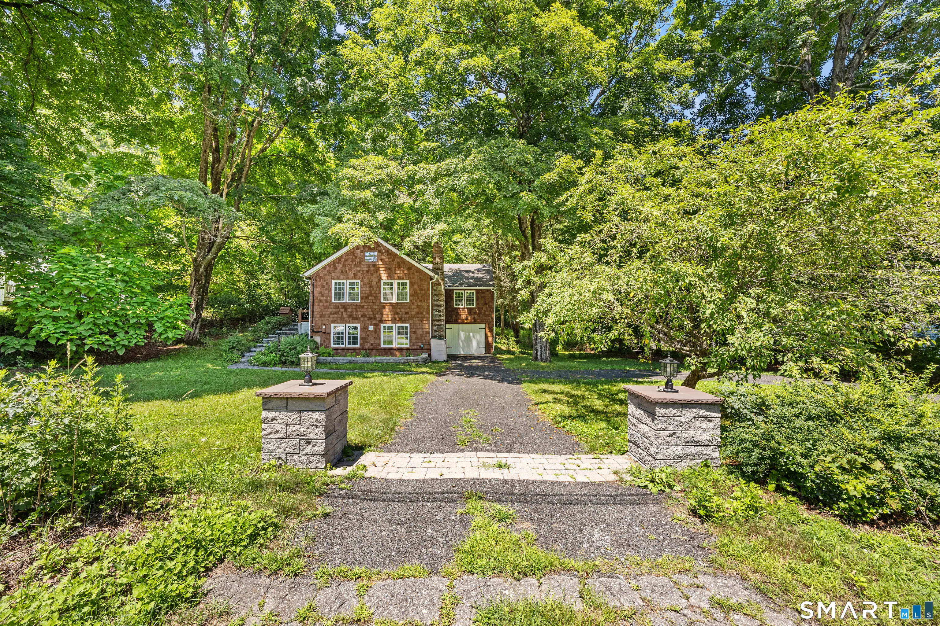 67 East Litchfield Road South, Litchfield