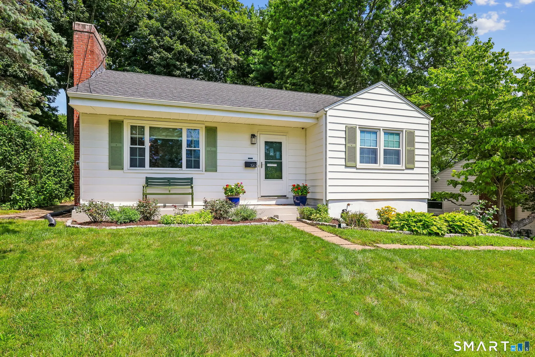 320 Beechwood Road, West Hartford