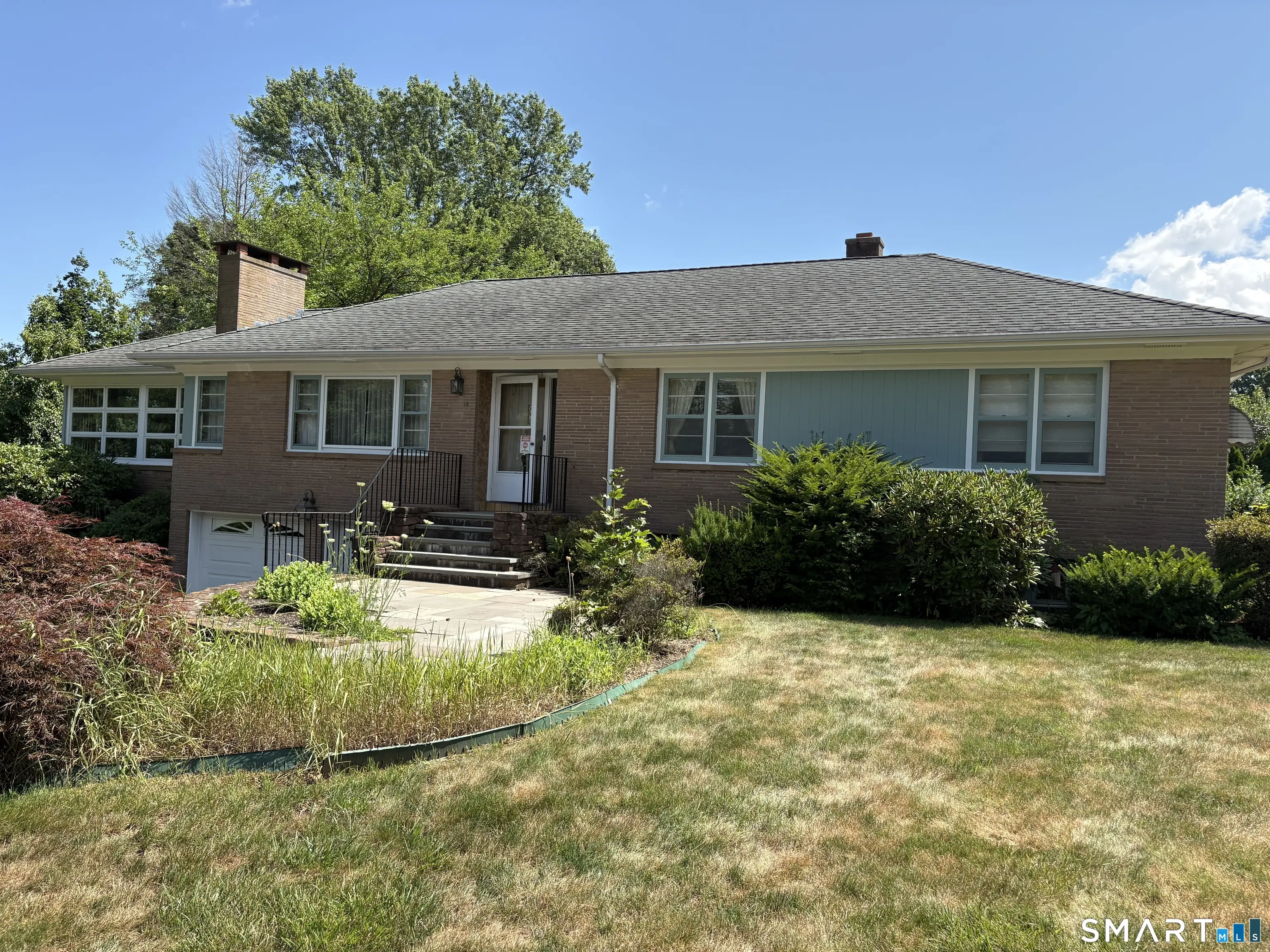 18 Four Rod Road, Hamden