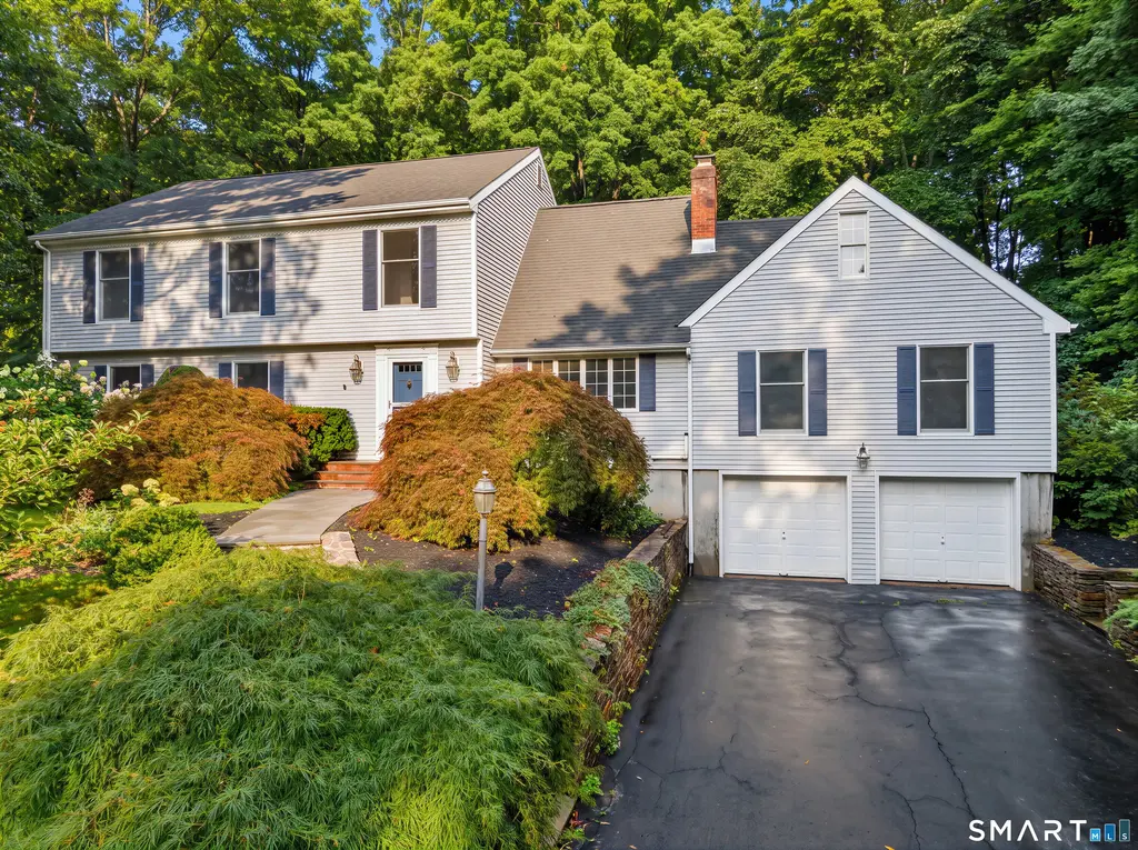 345 Payne Drive, Cheshire