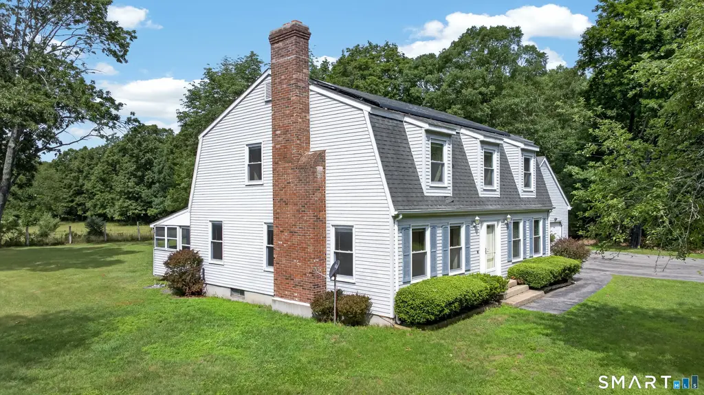 7 Massapeag Point Road, Montville