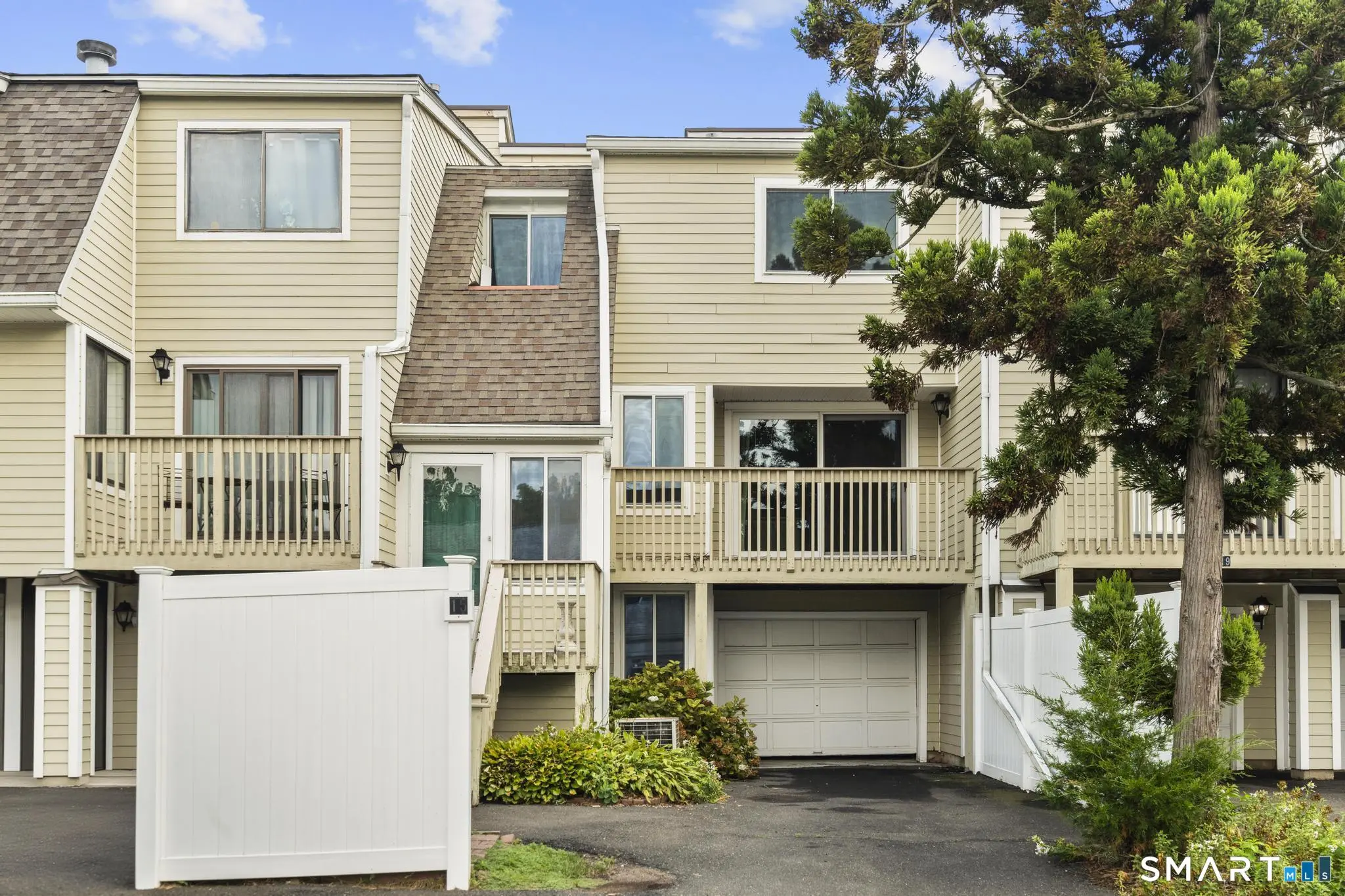 15 Peddlars Drive 15, Branford