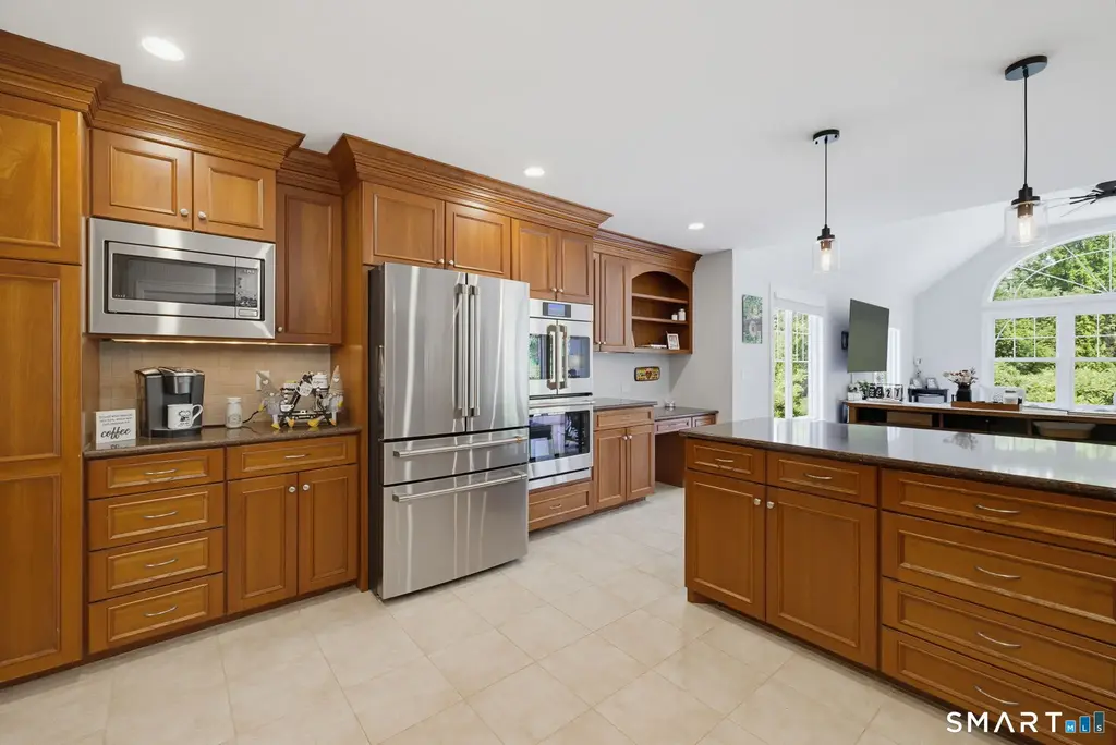 42 Oaklawn Drive, Barkhamsted