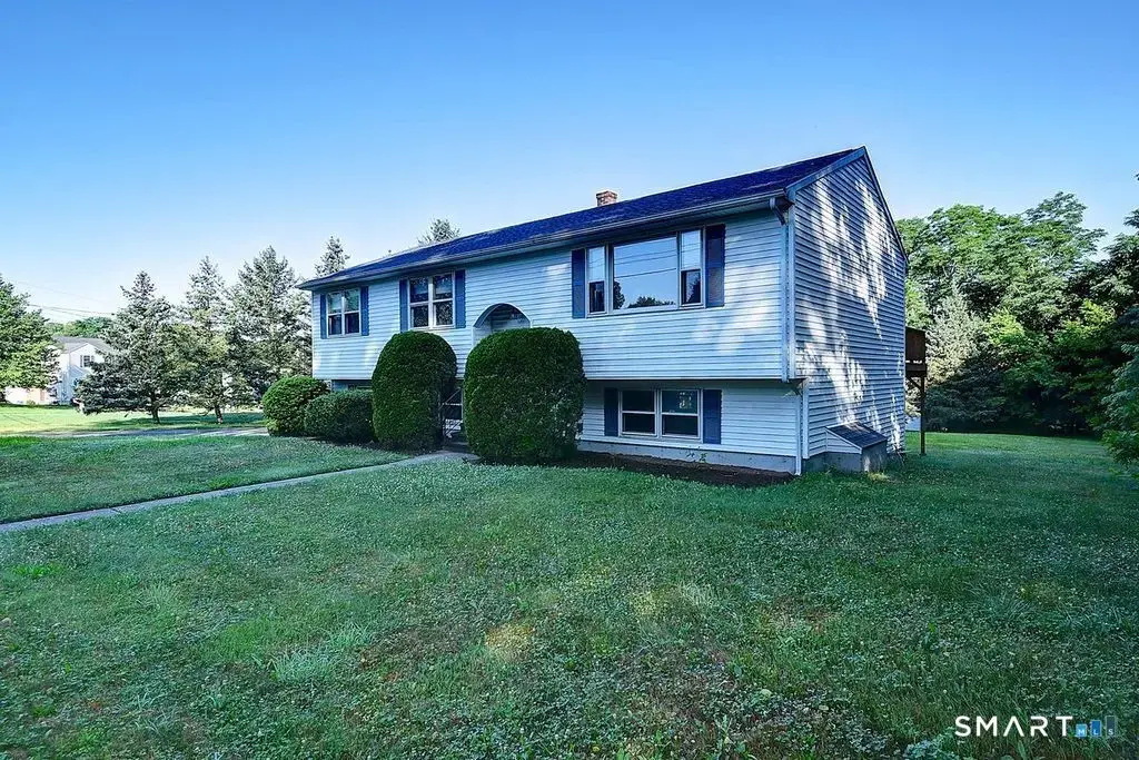 54 Skyview Drive, Naugatuck
