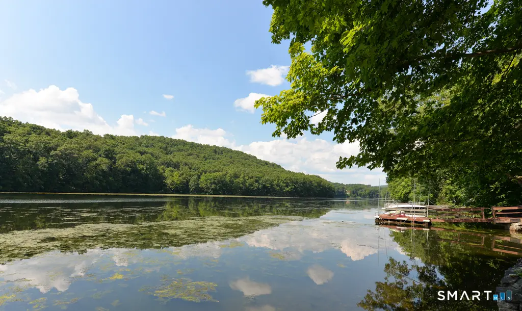 1145 West Purchase Road, Southbury