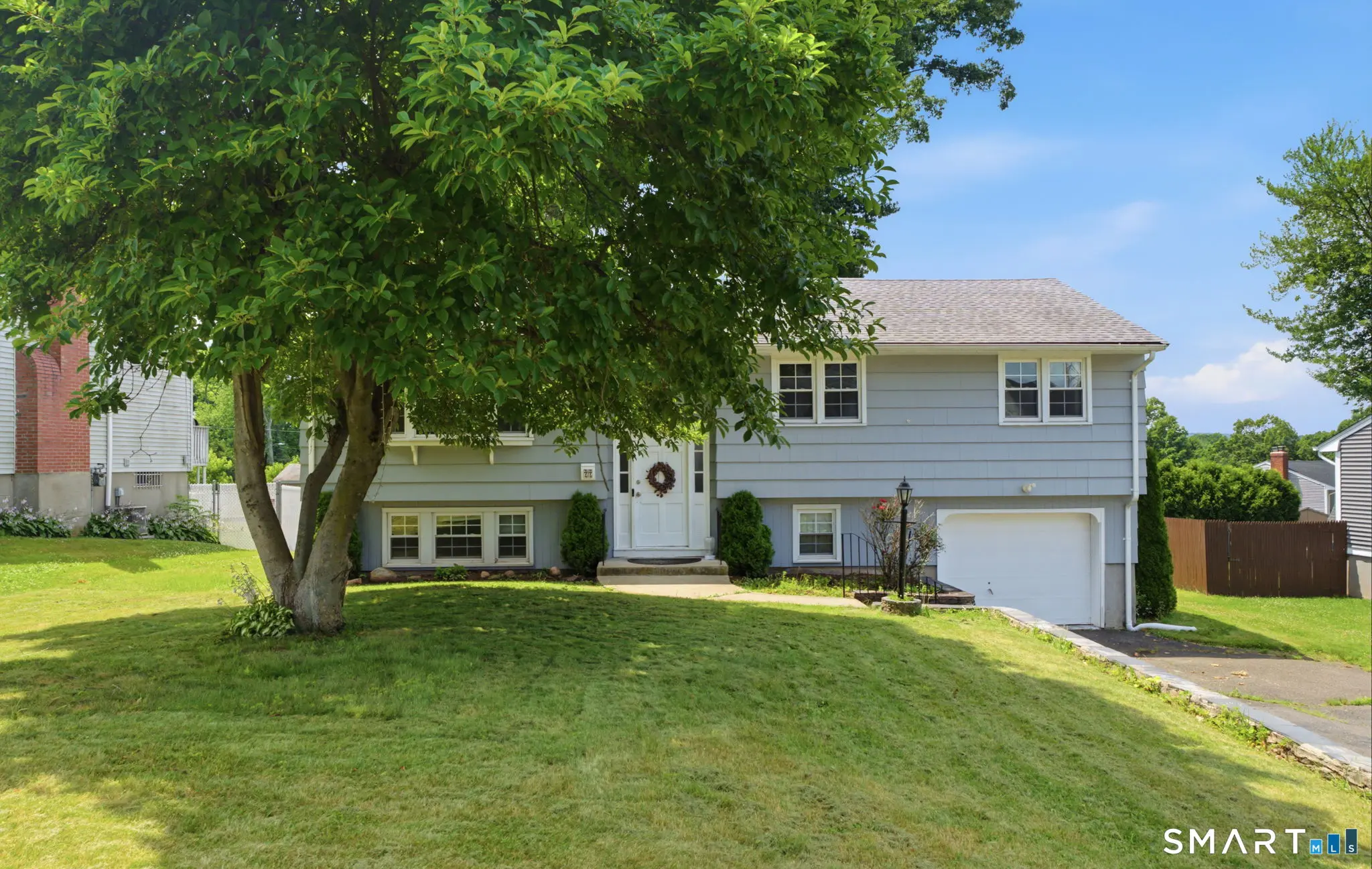 77 Clarendon Terrace, Newington