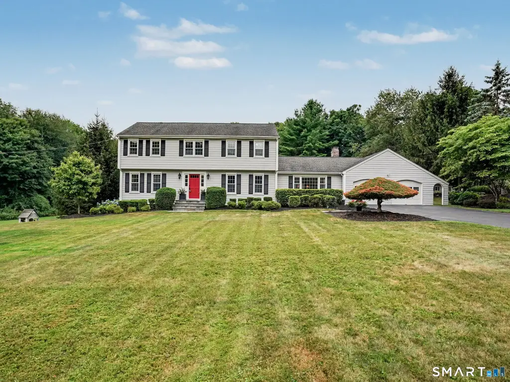 16 Mallett Drive, Trumbull