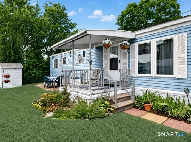 10 Chestnut Drive, Westbrook