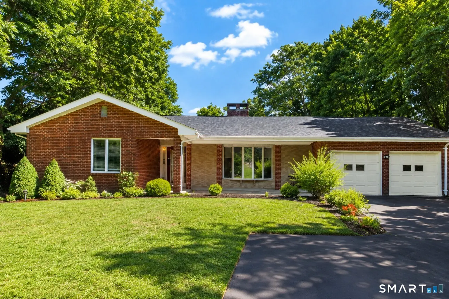 2595 Albany Avenue, West Hartford