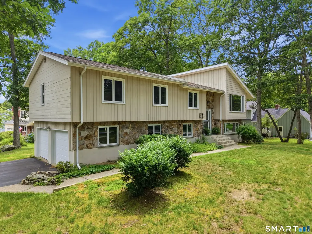 55 Greencliff Drive, East Lyme