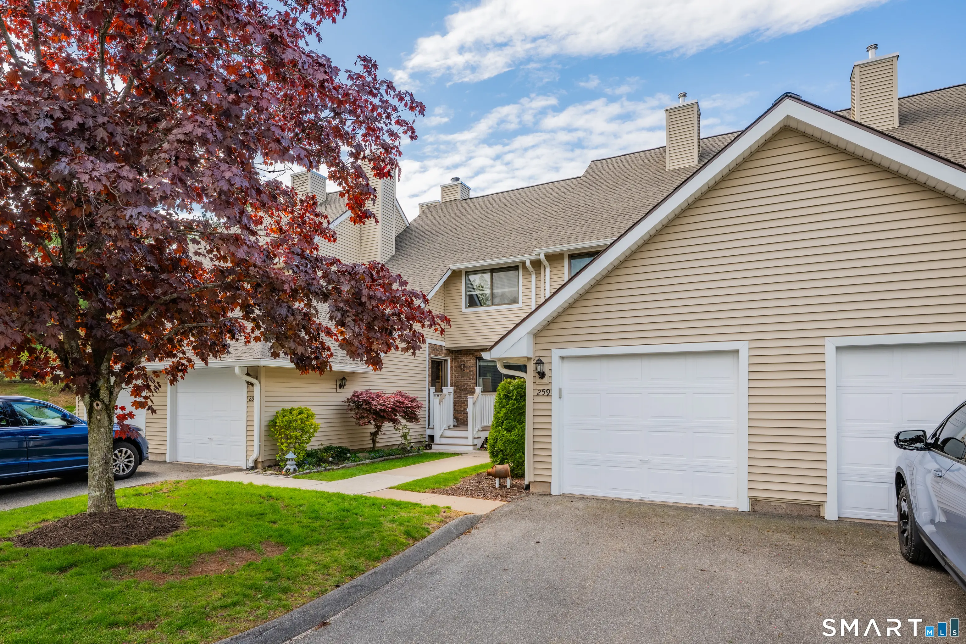259 Foxboro Drive 259, Newington
