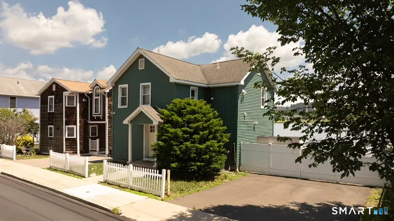 329 Front Street, New Haven