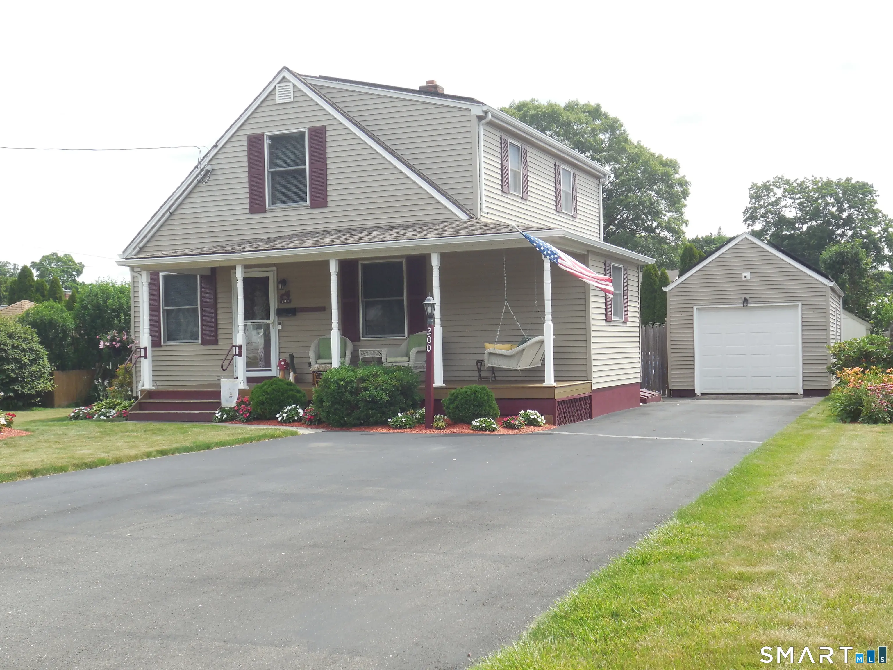 200 Douglas Drive, Meriden