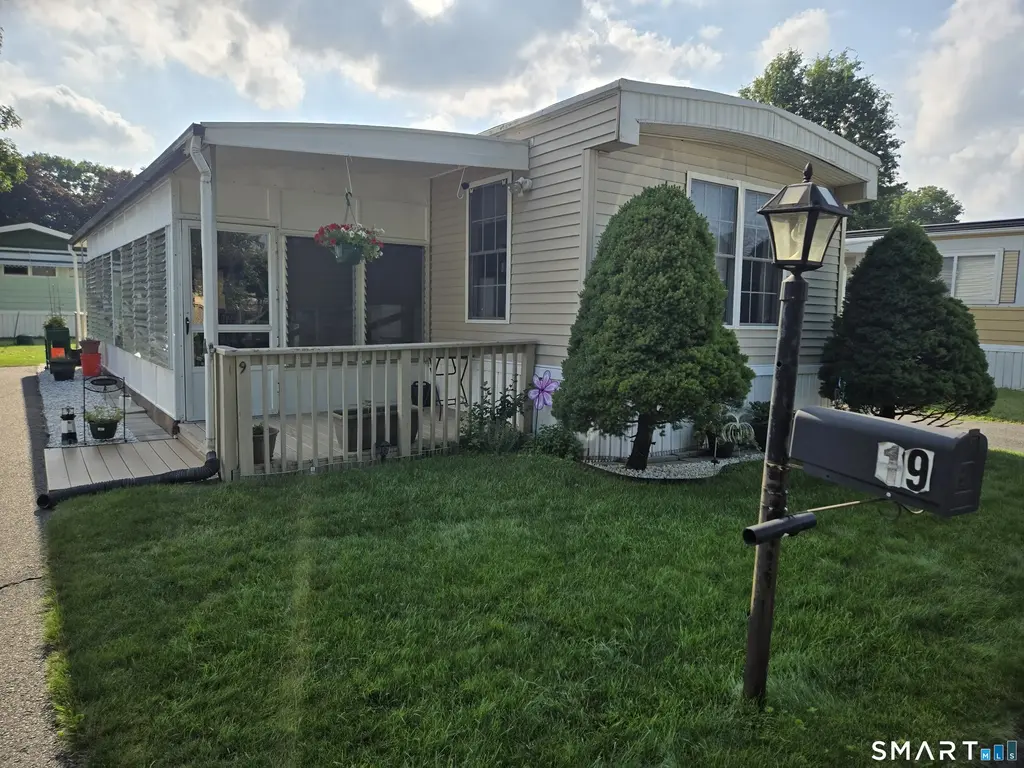 19 Arapaho Drive, East Hartford