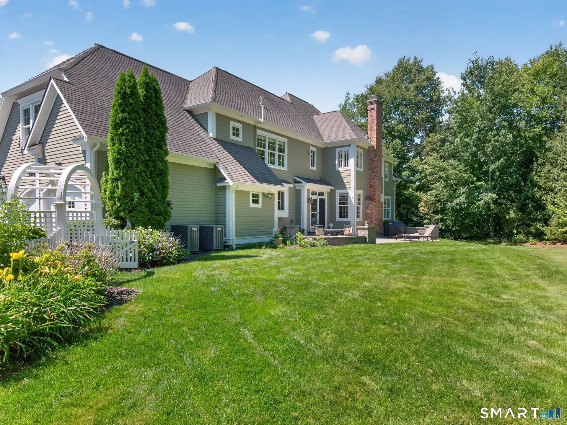 110 Atwater Road, Canton